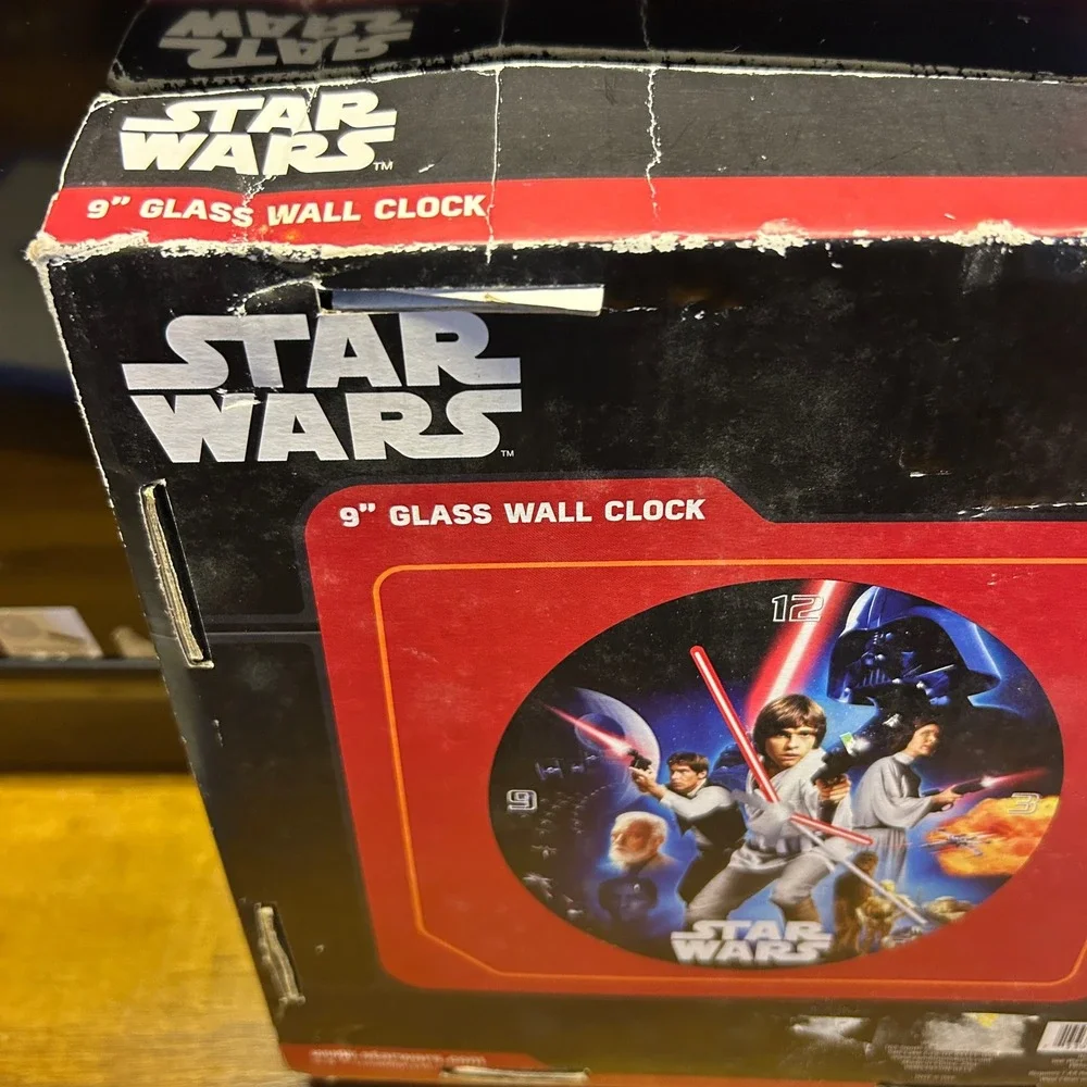 Star Wars Glass Wall Clock Vandor 9in Multicolor Glass New hope luke skywalker